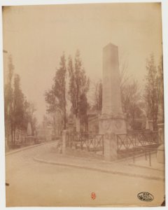 Eugène Atget - André Masséna - Père-Lachaise 01