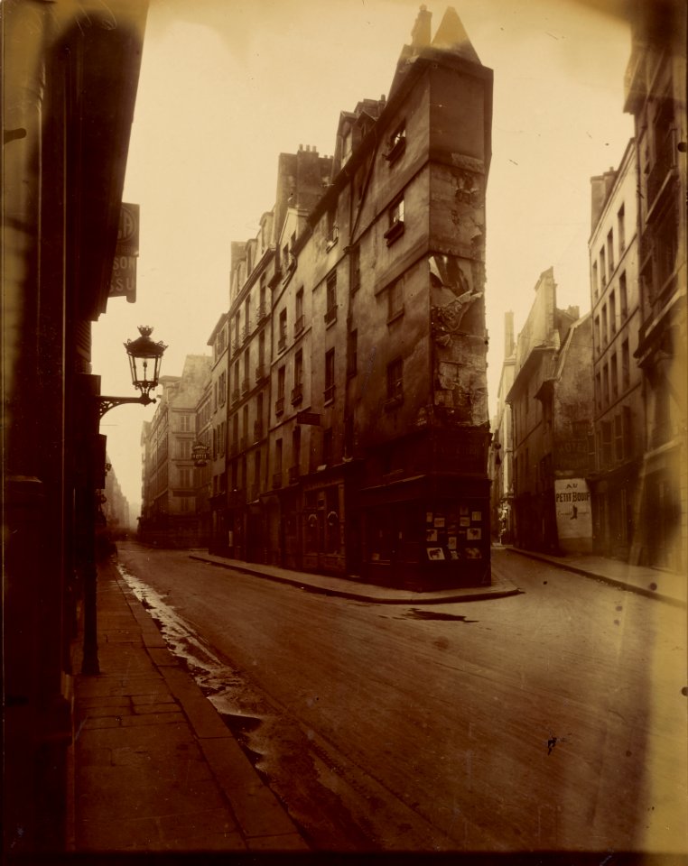 Eugène Atget, Vieille Cour, 22 rue Quincampoix - Getty Museum
