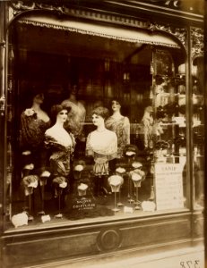 Eugène Atget, Boulevard de Strasbourg - Getty Museum