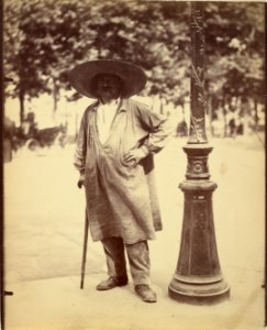 Eugène Atget, Market Porter - Getty Museum photo