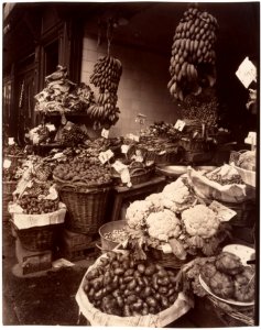 Eugène Atget, Rue Mouffetard, 1925