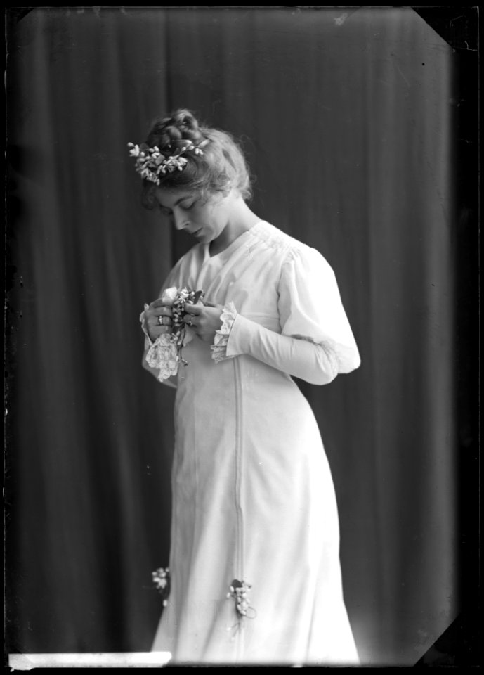 Eva Nilsson in Bröllopsnatten at Södra teatern 1905 - SMV - GN014