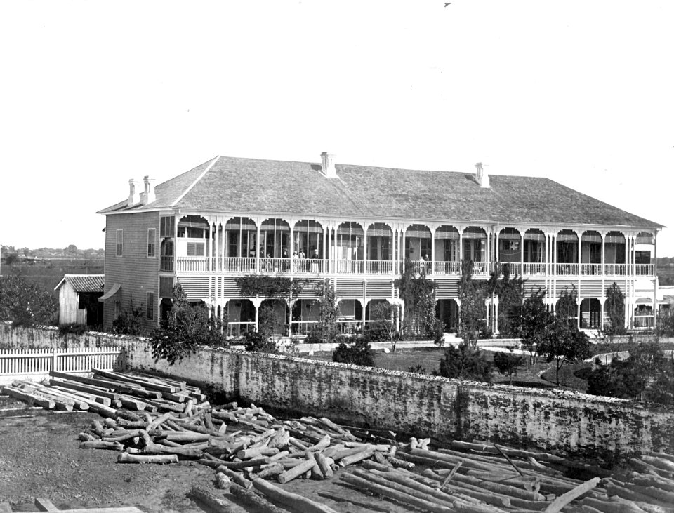 European Residence and Yard in China
