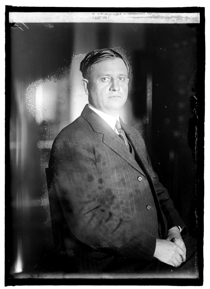 Everett Sanders, Ind. LCCN2016845037