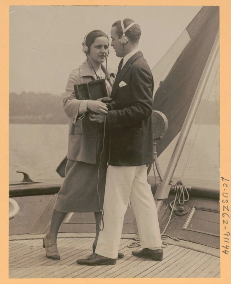 Everything is radio on Marconi's yacht - a personal dance on board the palatial vessel while on the trip to Albany Showing Josephine Young of Riverside, Conn., and J.W. Elwood of New York, LCCN96512883
