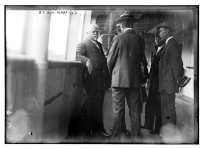 Ex-Gov. Warfield LCCN2014694218