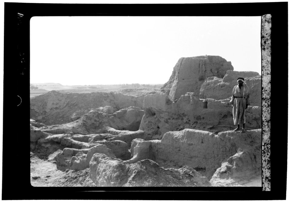 Excavations. Wady Ghazzeh (south of Gaza). Wady Ghazzeh mounds. Excavated area showing height of debris above ancient town LOC matpc.15678