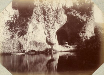 Excursion dans la région des Causses (1892).f15.Gorges du Tarn, la Grotte de la Momie aux Détroits