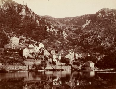 Excursion dans la région des Causses (1892).f13.cropped.Gorges du Tarn, Hauterive
