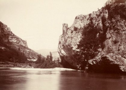 Excursion dans la région des Causses (1892).f23.cropped.Gorges du Tarn, Détroits (Entrée en aval)