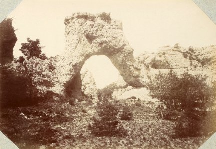 Excursion dans la région des Causses (1892).f73.Montpellier-le-Vieux, porte de Mycènes