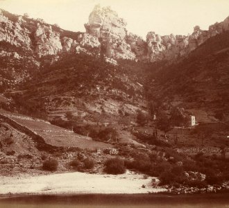 Excursion dans la région des Causses (1892).f41.cropped.Gorges du Tarn, des Vignes au Rozier