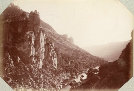 Excursion dans la région des Causses (1892).f36.Gorges du Tarn, Pas-des-Soucis, entrée