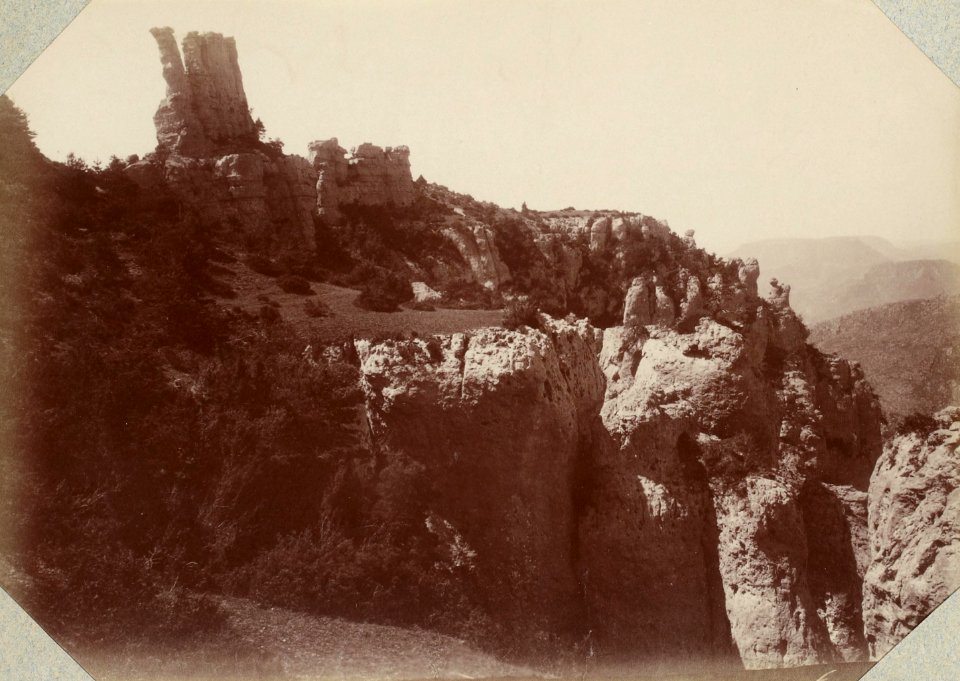Excursion dans la région des Causses (1892).f60.Gorges du Tarn, les alentours du Rozier-Peyreleau