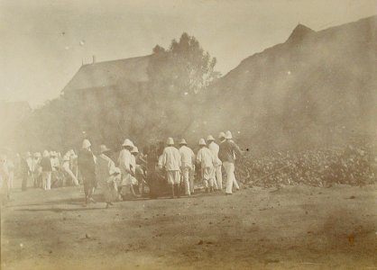 Execution of Rainandriamampandry and Ratsimamanga, Madagascar, 1896 (impa-m1603)