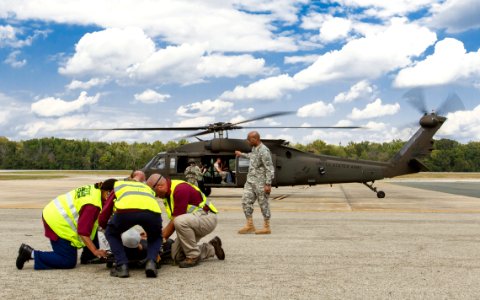 Exercise Capital Shield 2014 131001-N-WY366-001