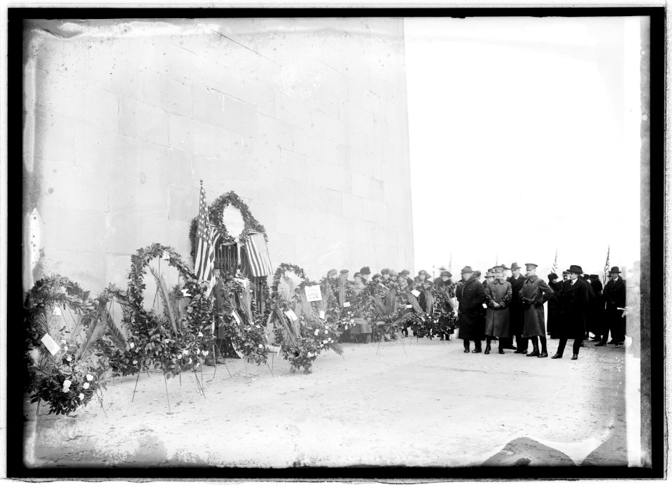 Exercises at Monument, Feb. (22-1921) LCCN2016844953