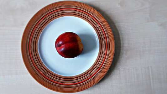 Plate fruit the dish