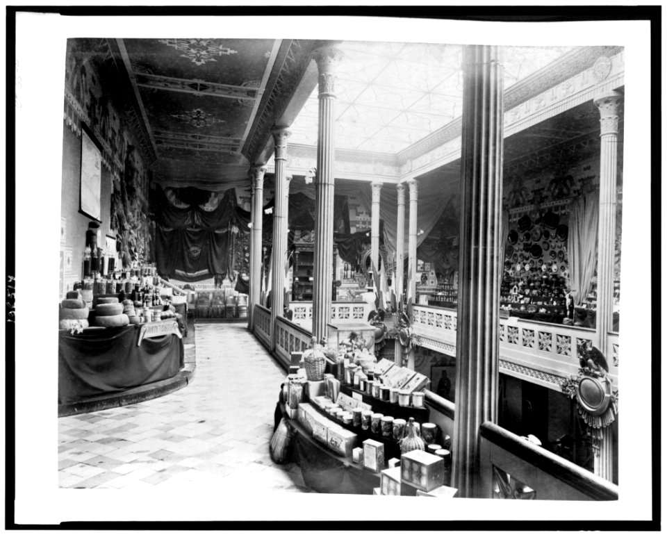 Exhibit of food products in the Pavilion of Mexico, Paris Exposition, 1889 LCCN92520816