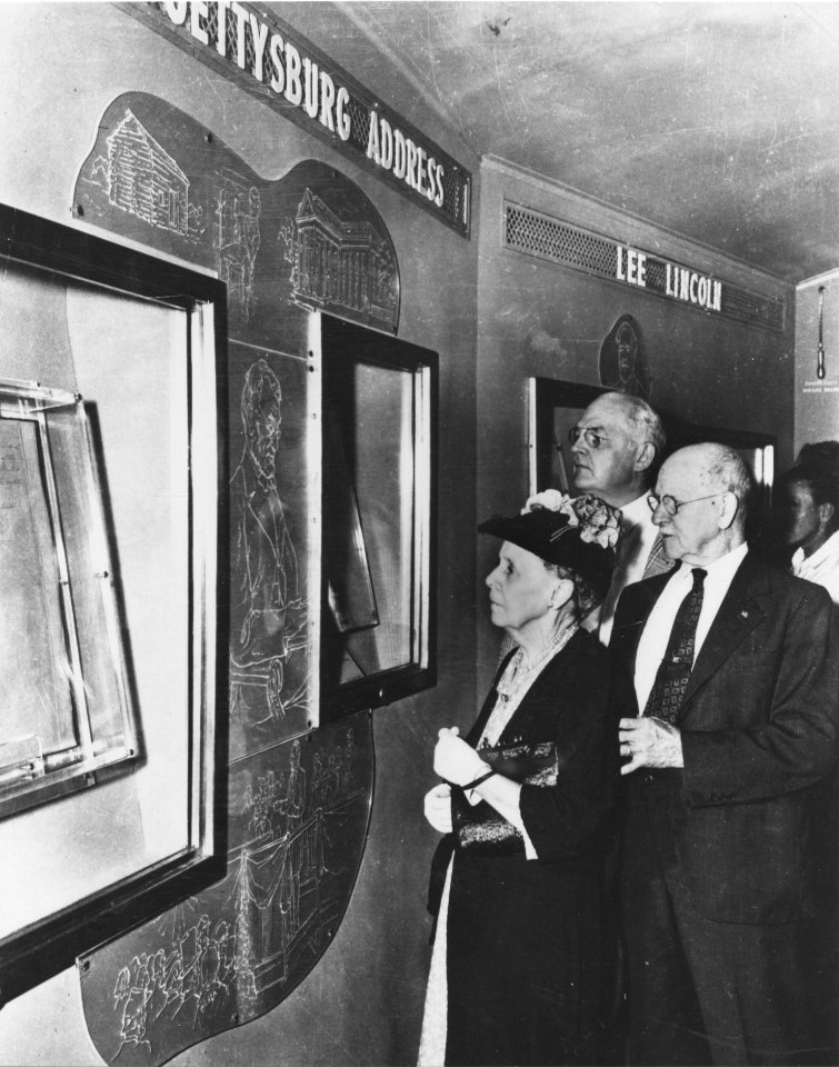 Exhibit-Photograph of Freedom Train Exhibit (19058379446)