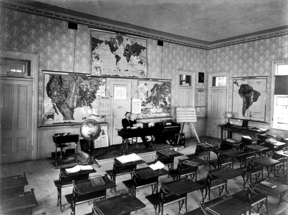 Expo 1873 - American schoolroom interior cph.3b07391