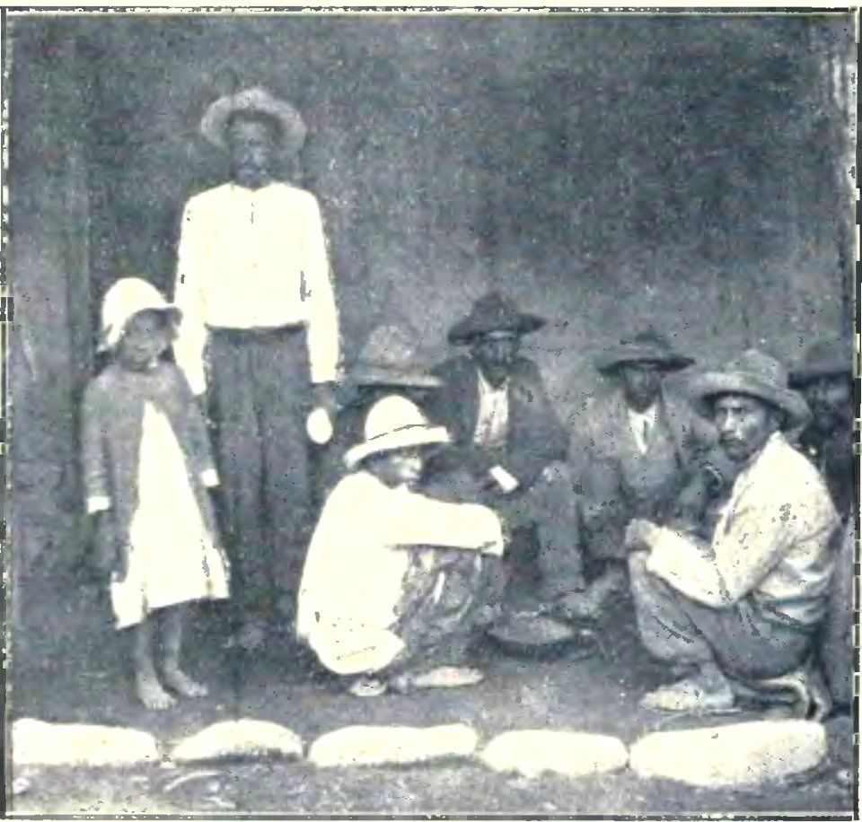 Exploraciones arqueológicas en la ciudad prehistórica de La Paya (page 12 crop) Fig 2