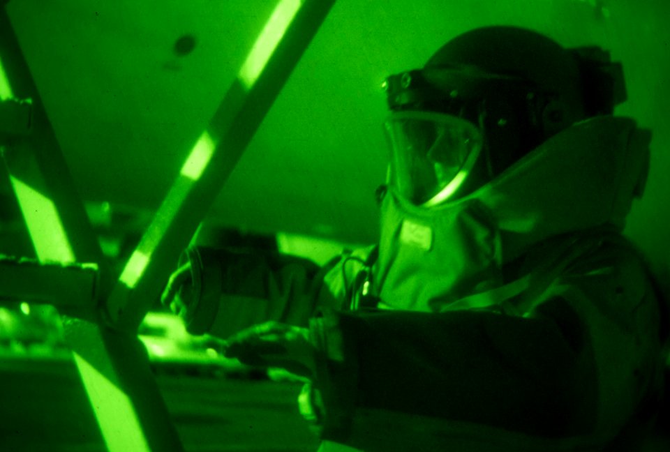Explosive ordnance disposal exercise, RIMPAC 2014 140715-N-GO855-159