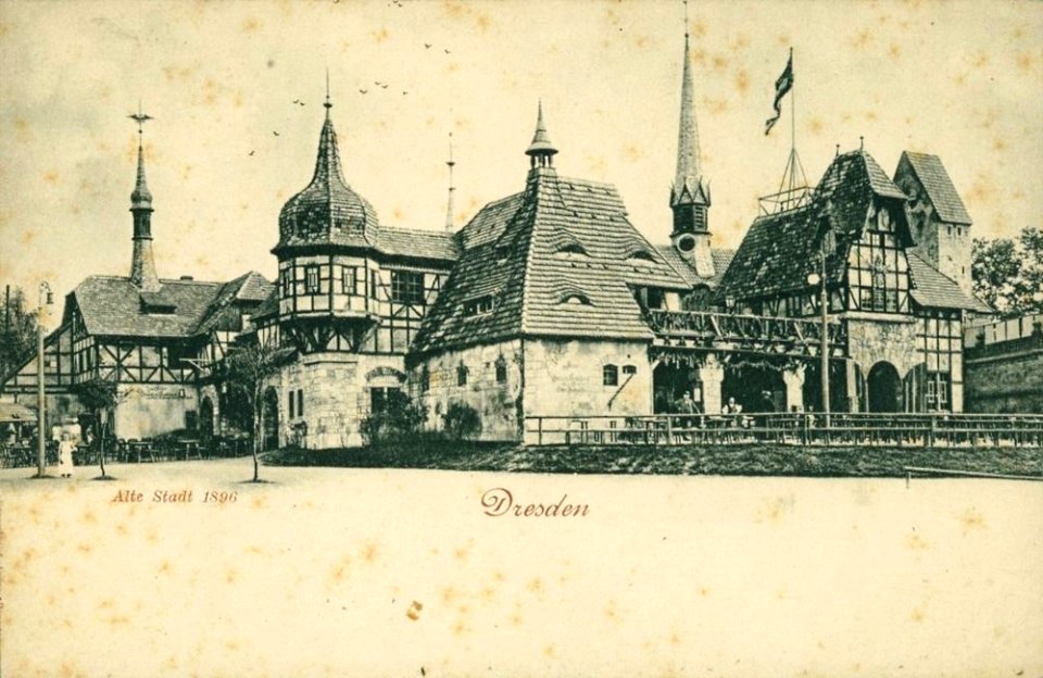 Exposición El casco antiguo centro del pueblo bella época dresde