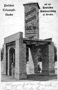 Exposición de construcción en Alemana piso de concreto bella época Dresde