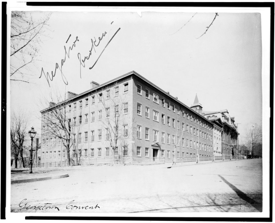 Exterior view of Georgetown Visitation Preparatory School, Washington, D.C. LCCN94503038