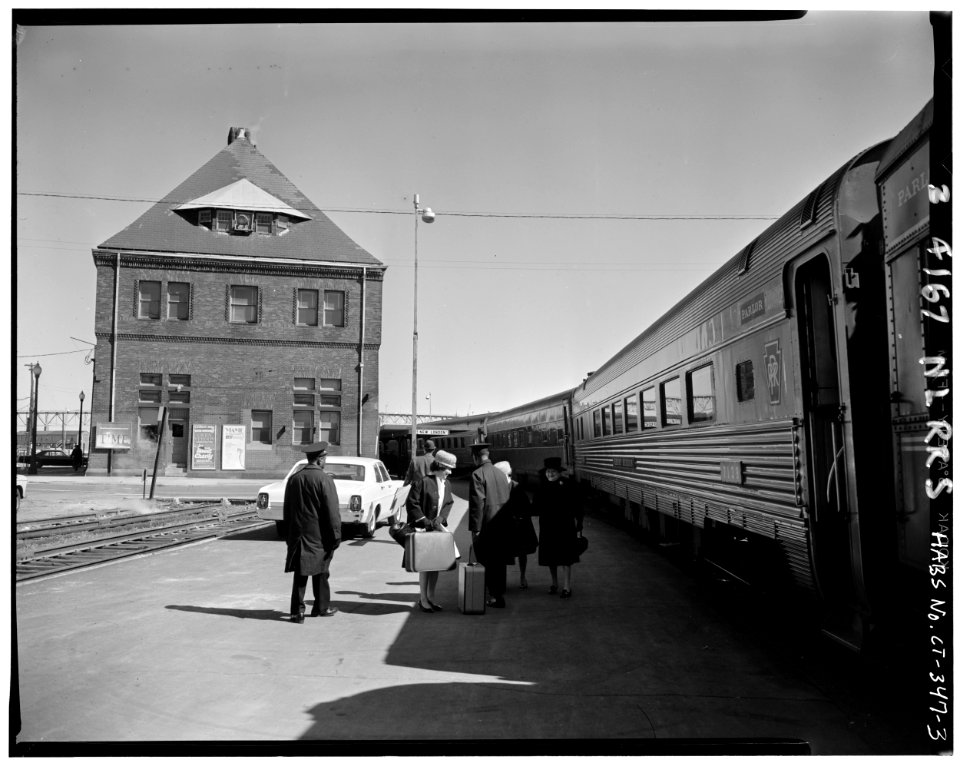 EXTERIOR, SOUTH ELEVATION - New London Railroad Station
