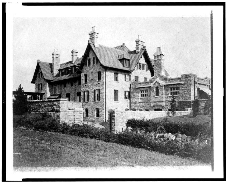 Exterior view of rear and side of home of Edmund Cogswell Converse, Greenwich, Connecticut LCCN94502471