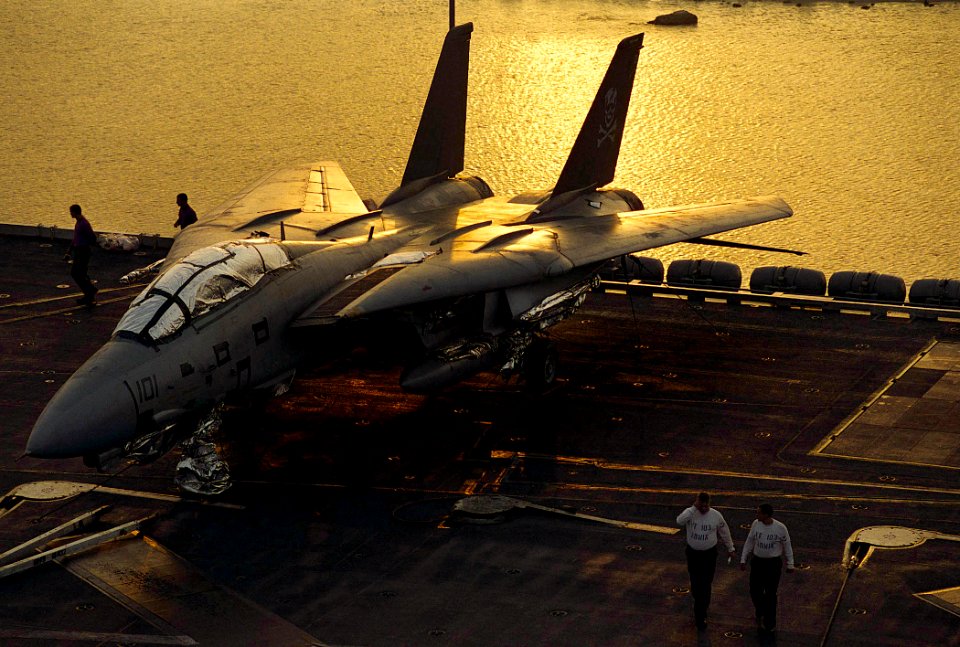F-14 Tomcat on the USS George Washington