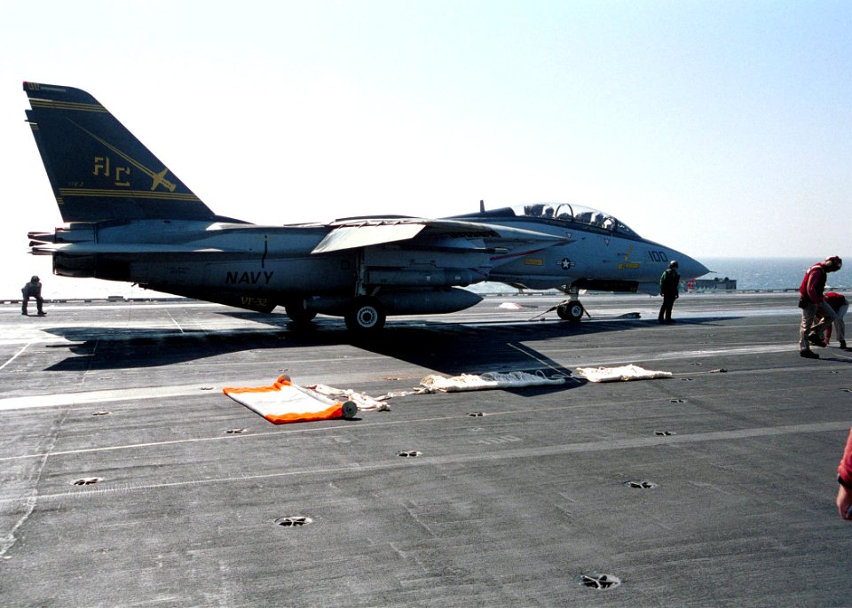 F-14B VF-32 with aerial target on cat USS Truman (CVN-75) 2001