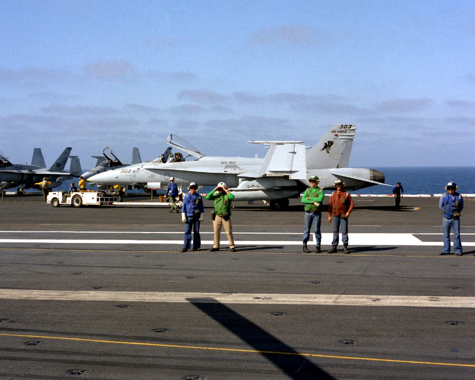 F-18A VFA-303 USS Nimitz 1992