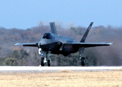 F-35 Lightning-1