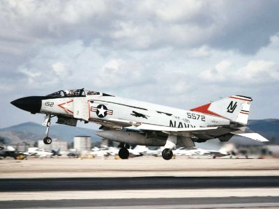 F-4J of VF-121 landing at NAS Miramar in 1978