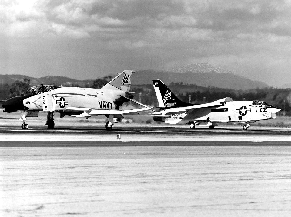F-4N of VF-301 and RF-8G of VFP-306 at NAS Miramar 1978