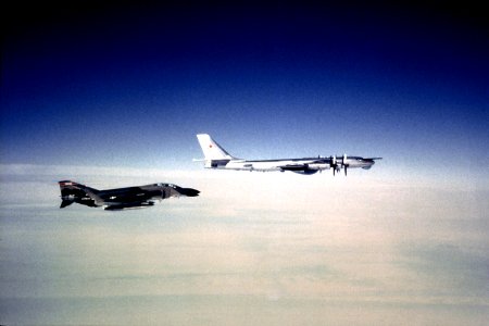 F-4C 182TFS TxANG Tu95D 1981