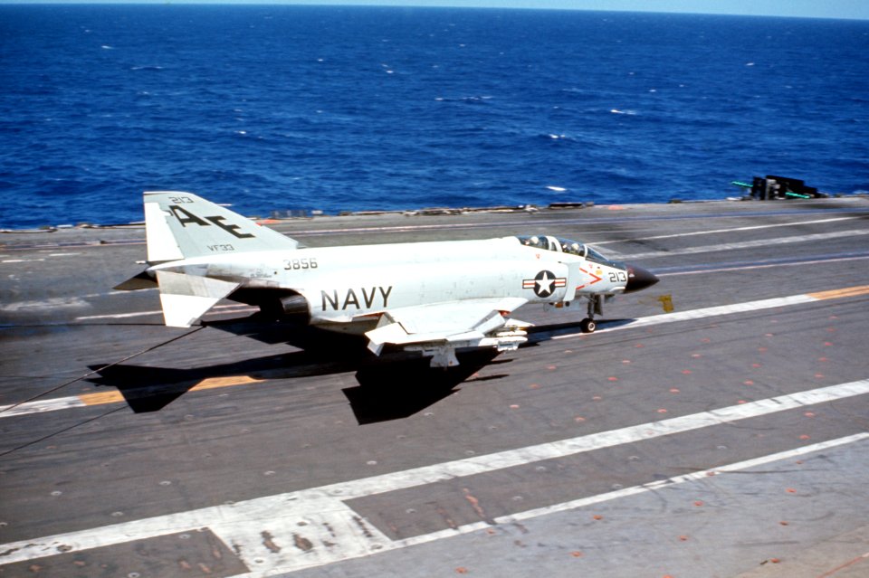 F-4J Phantom II of VF-33 lands aboard USS America (CVA-66), in 1968 (6432035)