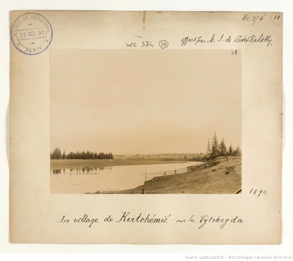 F. 10. Le village de Kertchémié sur la Vytchegda