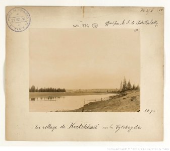 F. 10. Le village de Kertchémié sur la Vytchegda