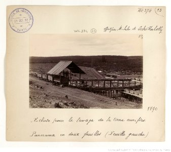 F. 23. Ecluse pour le lavage de la terre aurifère, panorama en deux feuilles (feuille gauche)