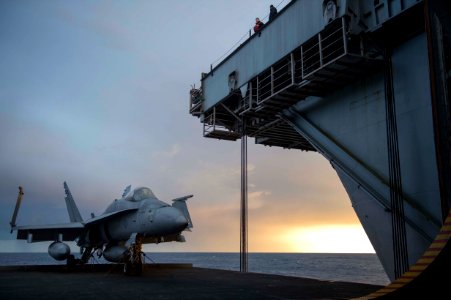F-A-18C Hornet 130301-N-XQ474-729