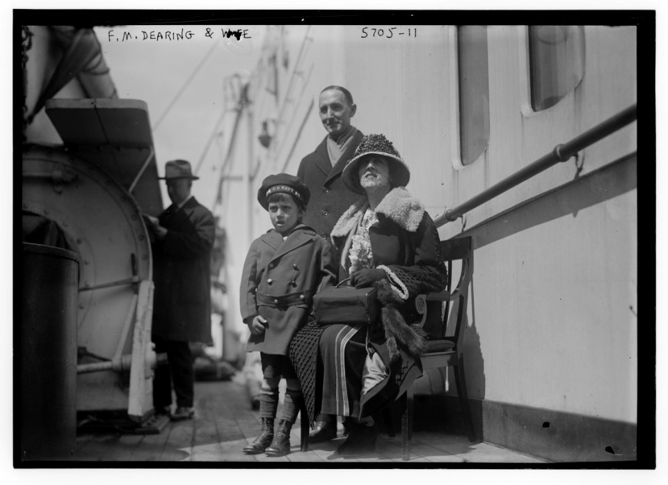 F.M. Dearing and wife LCCN2014714240