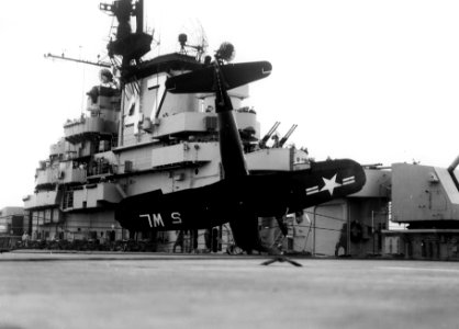 F4U-4 VMF-311 crash on USS Philippine Sea (CV-47) c1948