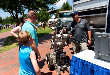 F6A Bomb Disposal Robot 170610-N-SF508-447