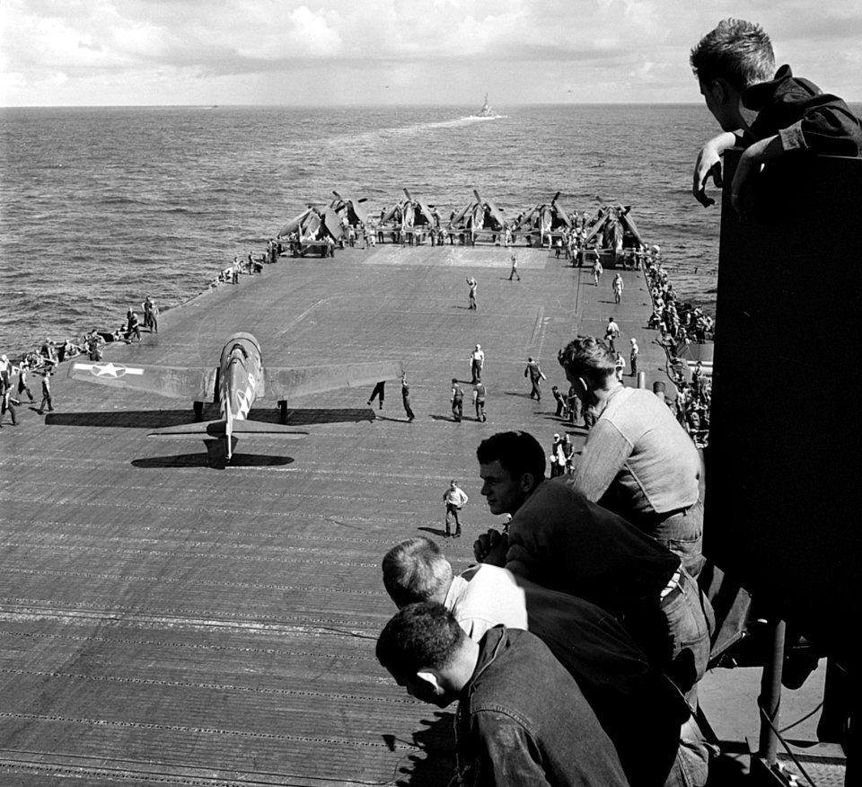 F6F USS Lexington Nov1943