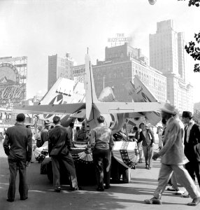 F4F Wildcat on exhibit in New York for War bond selling 1942