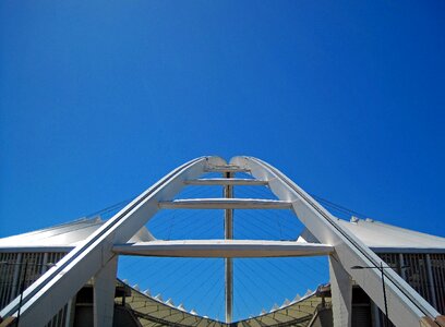 Arena building structure